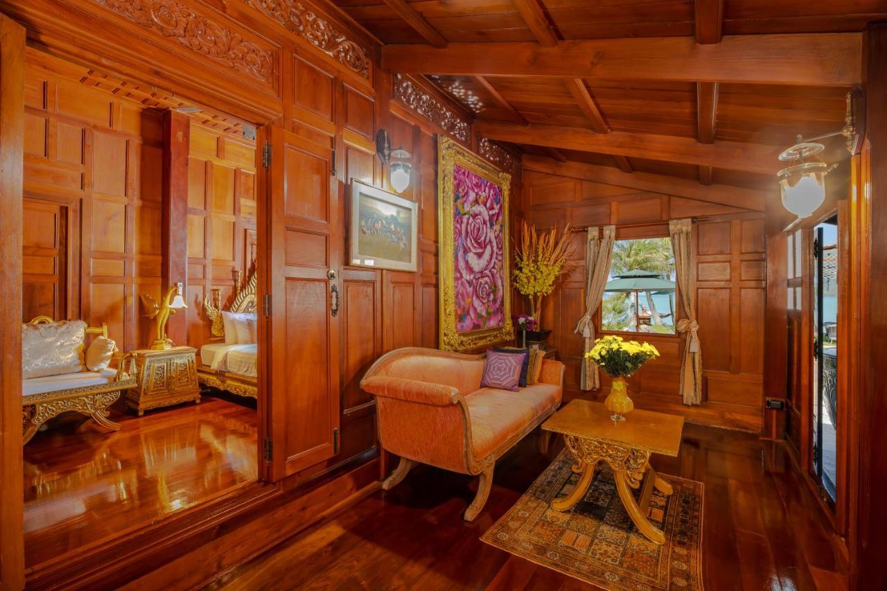 Royal Thai Villa Phuket - SHA Extra Plus Rawai Ngoại thất bức ảnh