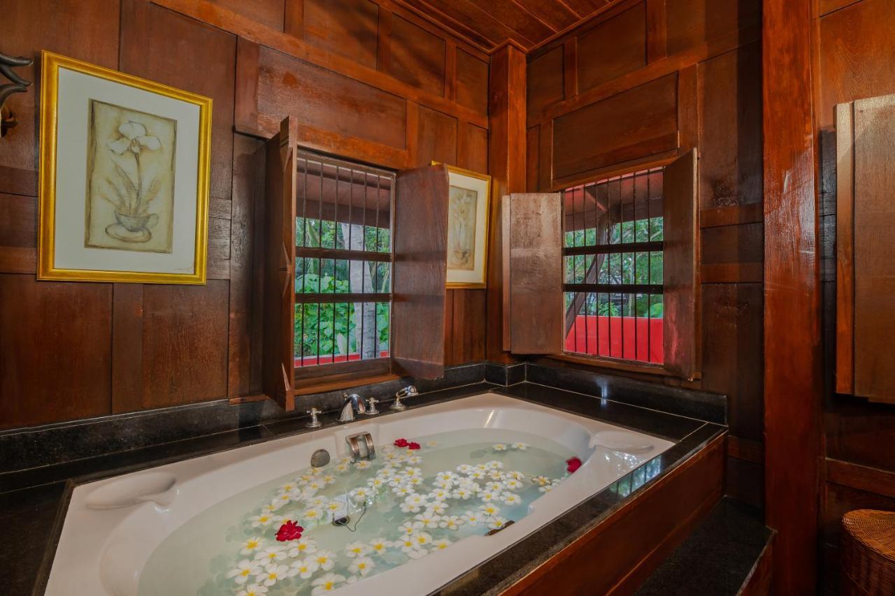 Royal Thai Villa Phuket - SHA Extra Plus Rawai Ngoại thất bức ảnh